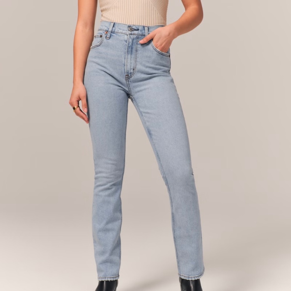 Abercrombie 90s slim straight ultra high rise